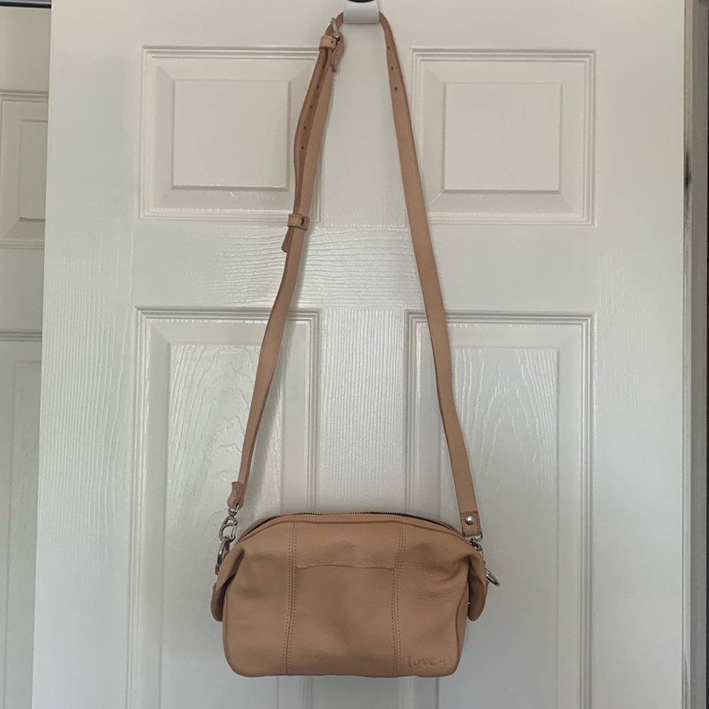 Love41 Dopp Full Grain Natural Leather Crossbody